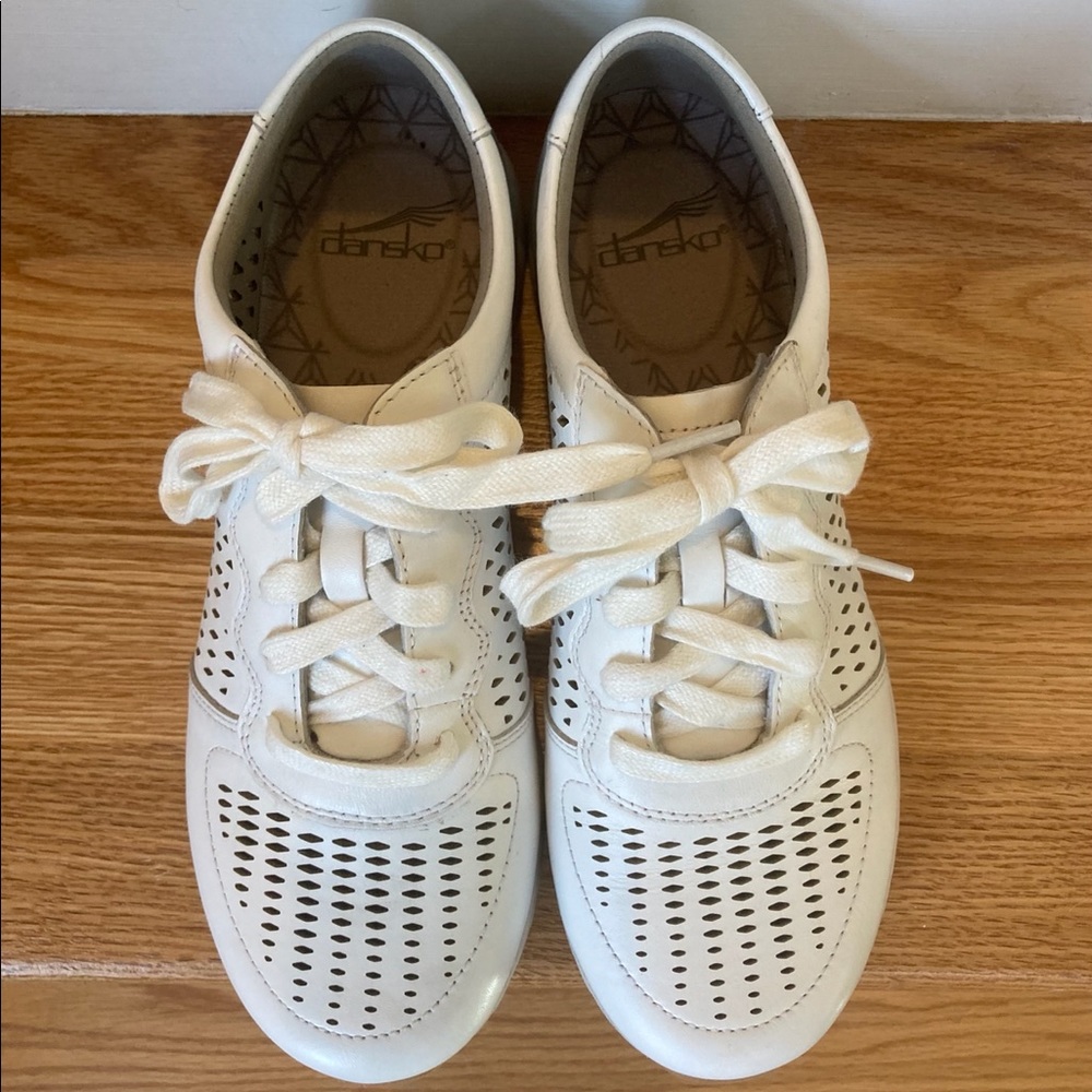 Dansko sneakers size 7